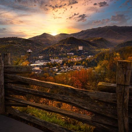Her Majesty'S Way, Awesome Mtn Views, 1089 Free Tickets Each Paid Day, Dollywood And More 개틀린버그 외부 사진